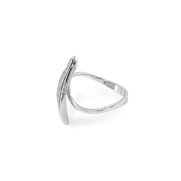 Nhẫn vàng đính đá zircon
