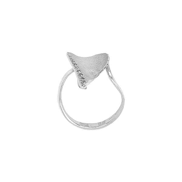 Nhẫn vàng đính đá zircon