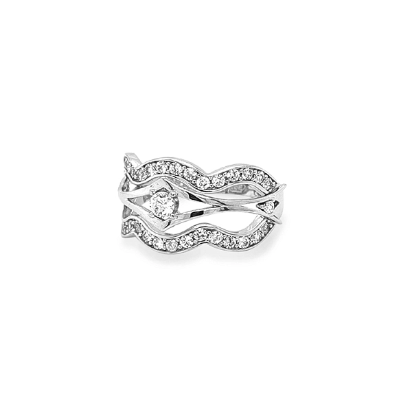 Nhẫn vàng đính đá zircon