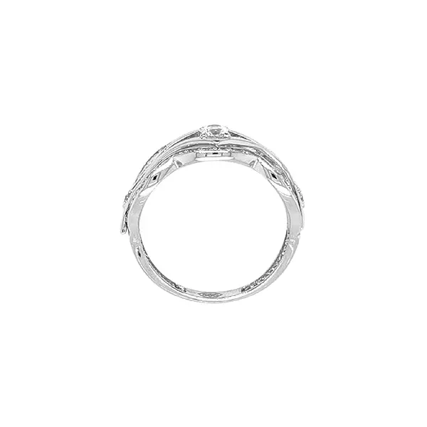Nhẫn vàng đính đá zircon