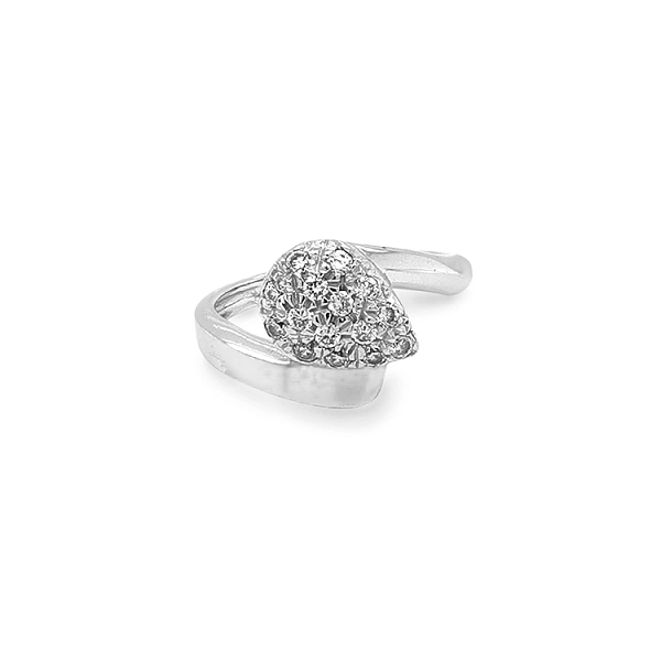 Nhẫn vàng đính đá zircon