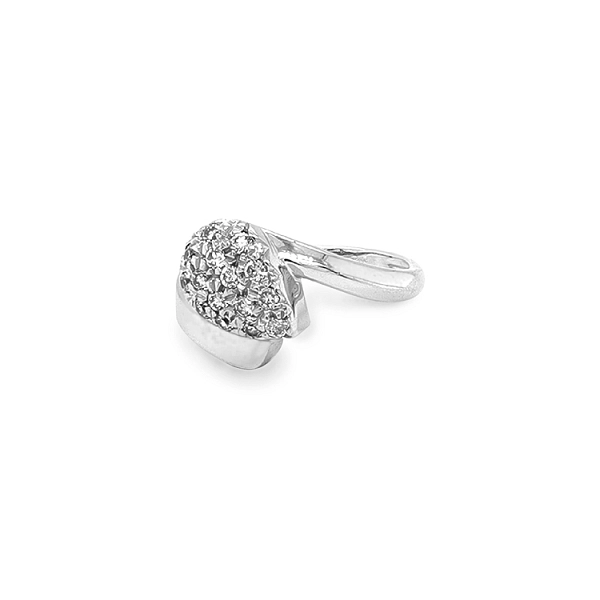 Nhẫn vàng đính đá zircon