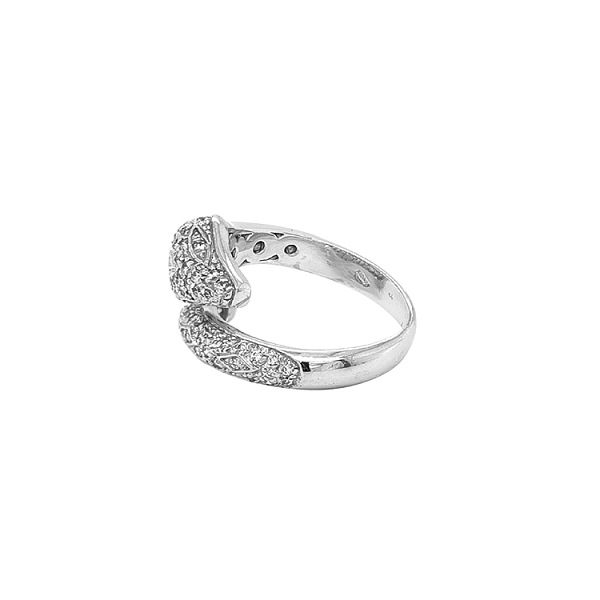Nhẫn vàng đính đá zircon