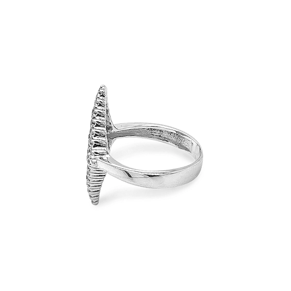 Nhẫn vàng đính đá zircon