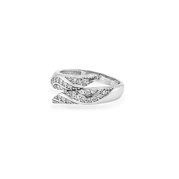 Nhẫn vàng đính đá zircon