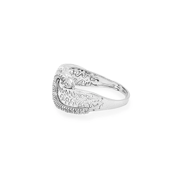 Nhẫn vàng đính đá zircon