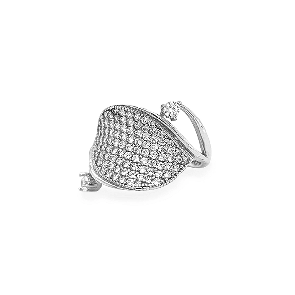 Nhẫn vàng đính đá zircon