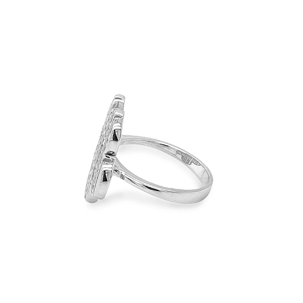 Nhẫn vàng đính zircon