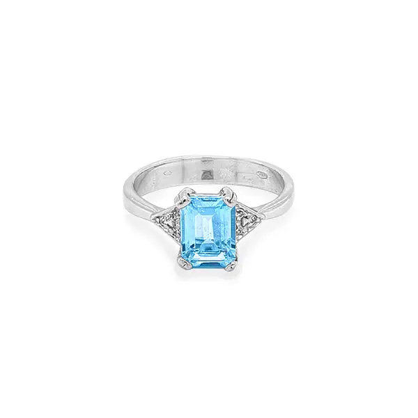 Nhẫn vàng đính đá xanh