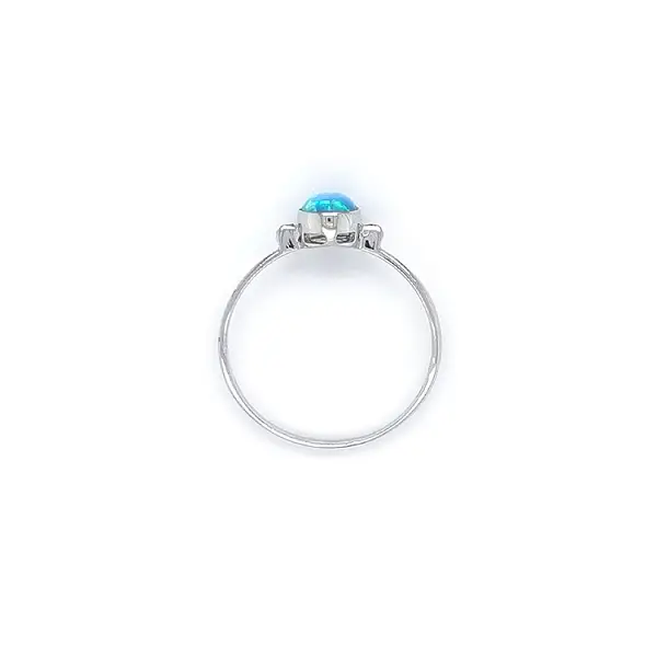 Nhẫn đính ngọc opal từ vàng trắng