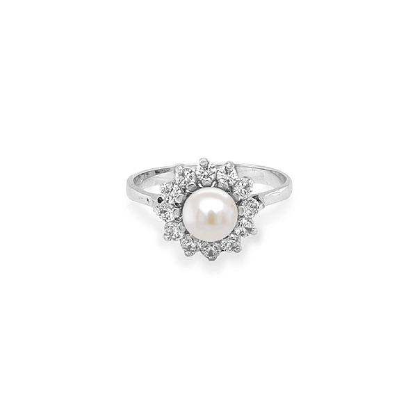 Nhẫn vàng đính ngọc trai và đá zircon