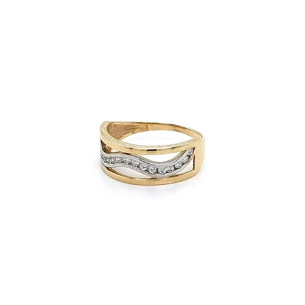 Nhẫn kết hợp vàng và zirconia