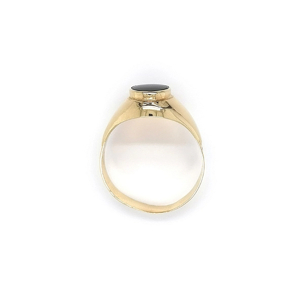 Nhẫn vàng đính đá onyx