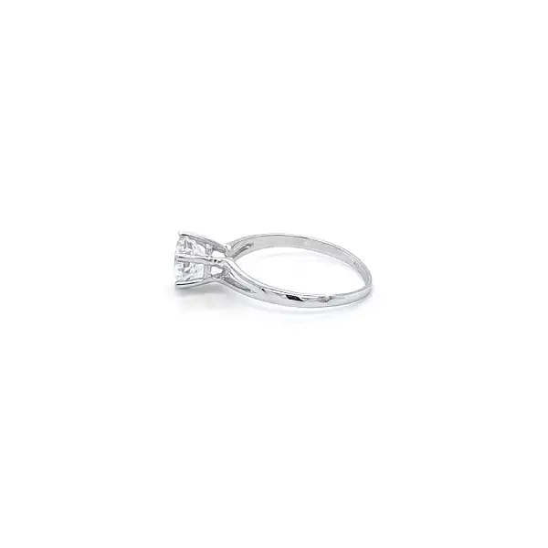 Nhẫn đính hôn bằng vàng trắng và zircon