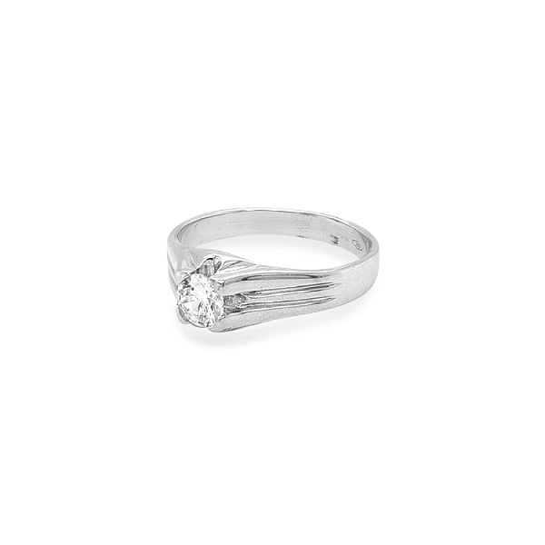 Nhẫn vàng đính đá zircon