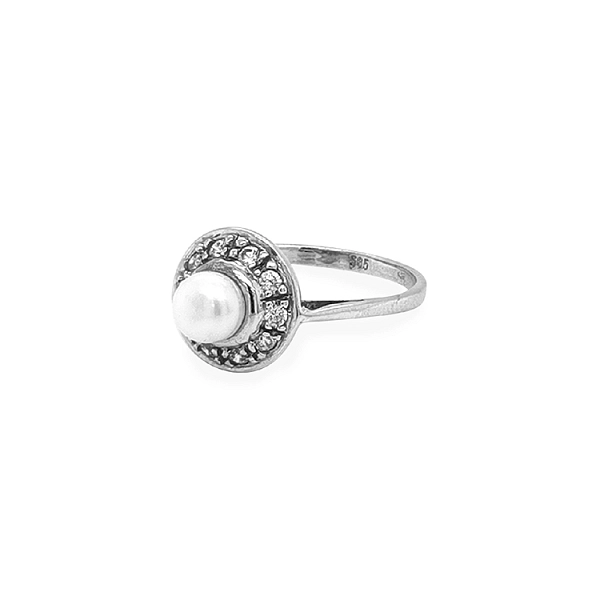 Nhẫn vàng đính ngọc trai và đá zircon