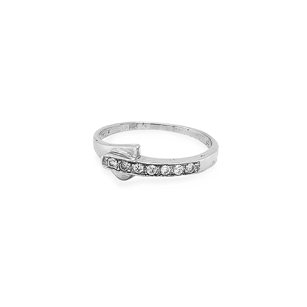 Nhẫn vàng đính đá zircon