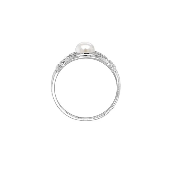 Nhẫn vàng đính ngọc trai và đá zircon