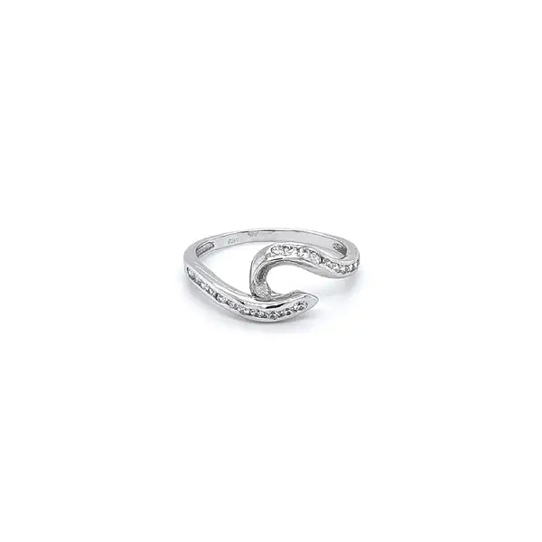 Nhẫn vàng trắng đính đá zircon trắng