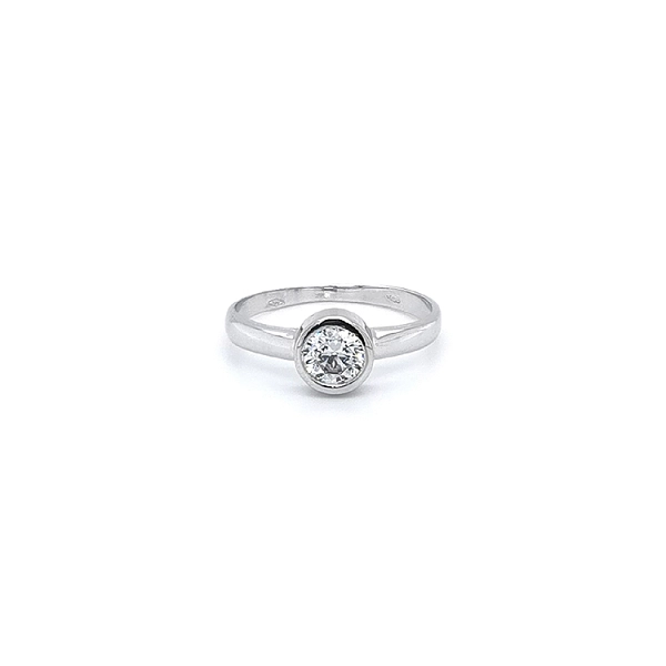 Nhẫn đính hôn bằng vàng trắng và zircon