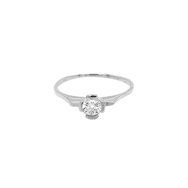 Nhẫn vàng đính đá zircon