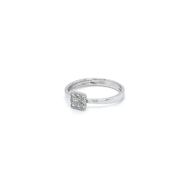Nhẫn vàng trắng đính đá zircon trắng