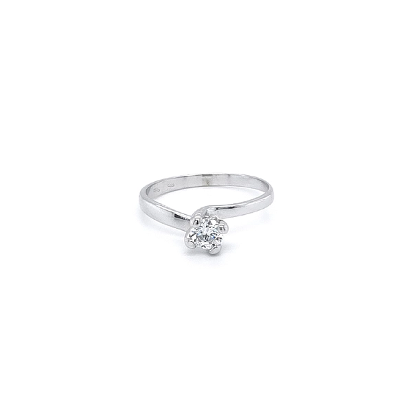 Nhẫn đính hôn bằng vàng trắng và zircon