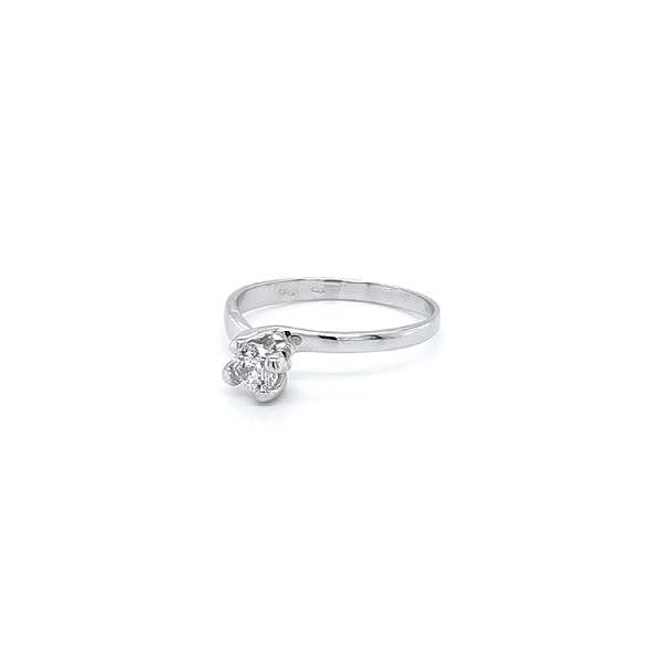 Nhẫn đính hôn bằng vàng trắng và zircon