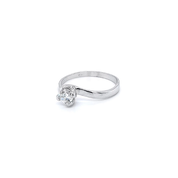 Nhẫn đính hôn bằng vàng trắng và zircon
