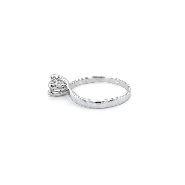 Nhẫn đính hôn bằng vàng trắng và zircon