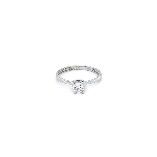 Nhẫn đính hôn bằng vàng trắng và zircon