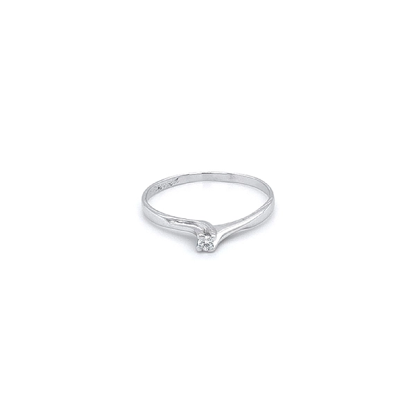 Nhẫn đính hôn bằng vàng trắng và zircon