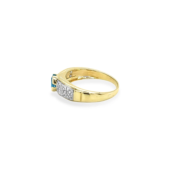 Nhẫn vàng đính đá zircon màu