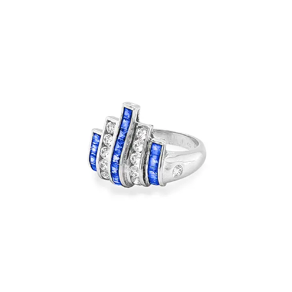 Nhẫn vàng đính đá Swarovski