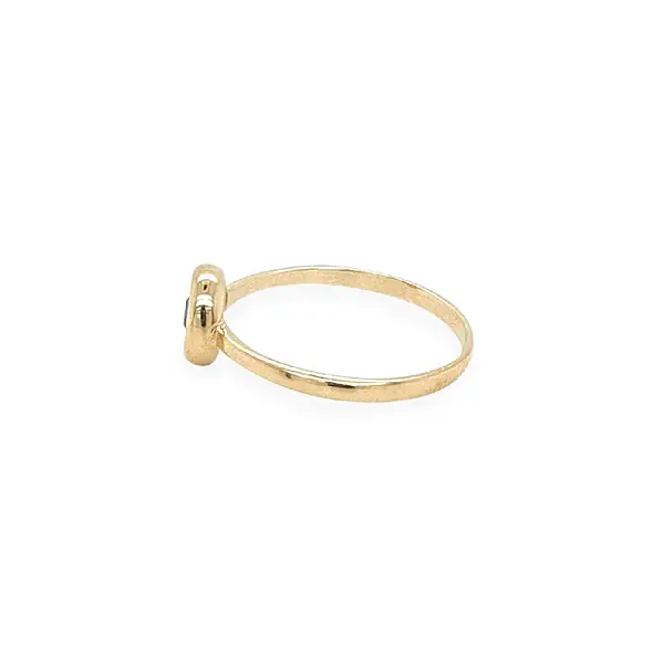 Nhẫn vàng đính đá zircon