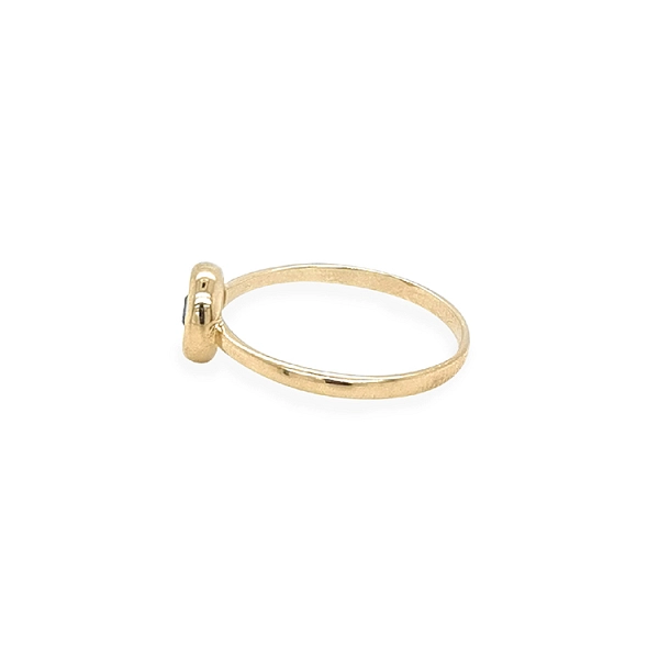 Nhẫn vàng đính đá zircon