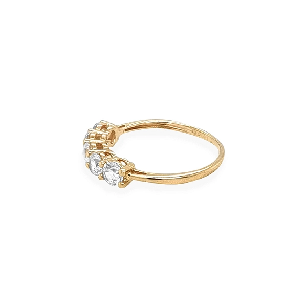 Nhẫn vàng đính đá zircon