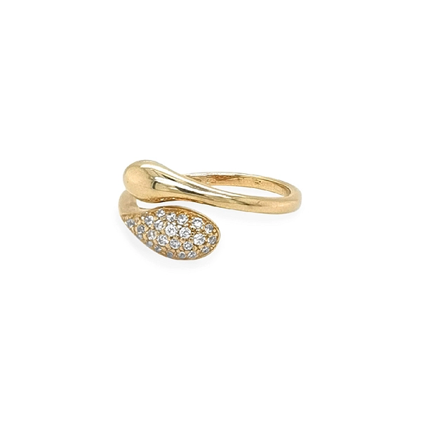 Nhẫn vàng đính đá zircon