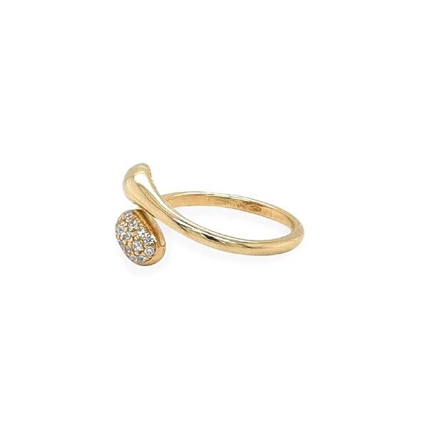 Nhẫn vàng đính đá zircon