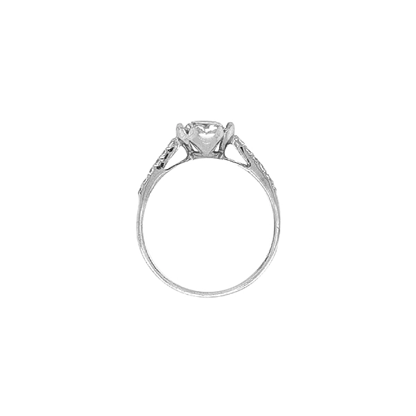 Nhẫn đính hôn bằng vàng với đá zircon
