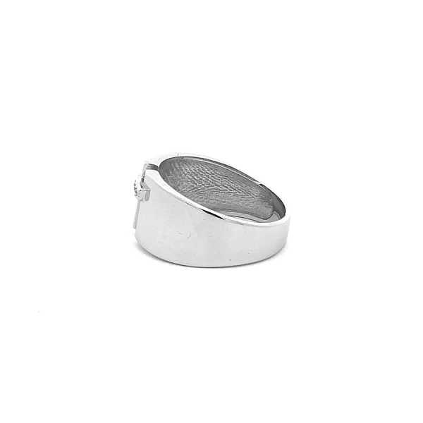 Nhẫn vàng trắng đính đá zircon