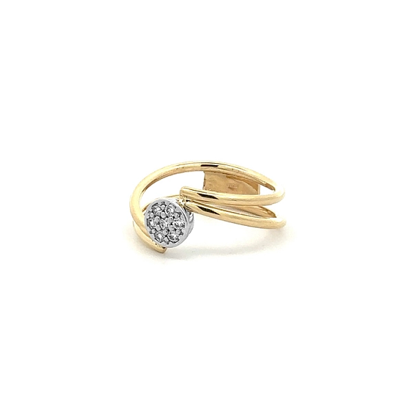 Nhẫn vàng đính đá zircon
