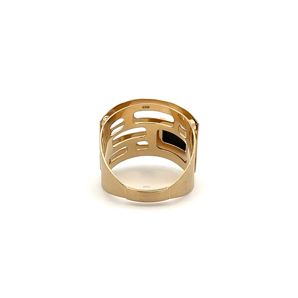 Nhẫn vàng độc quyền với đá onyx