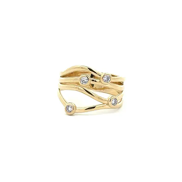 Nhẫn vàng đính đá zircon