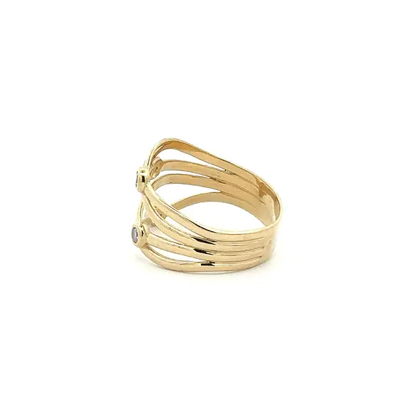 Nhẫn vàng đính đá zircon