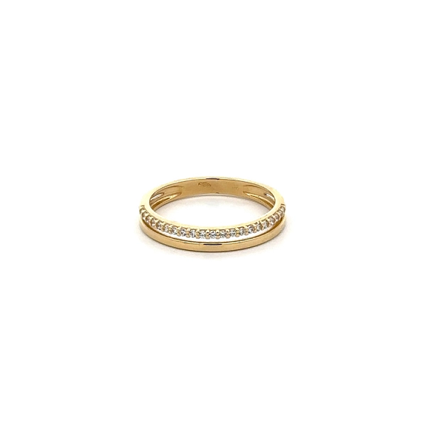 Nhẫn vàng đính đá zircon