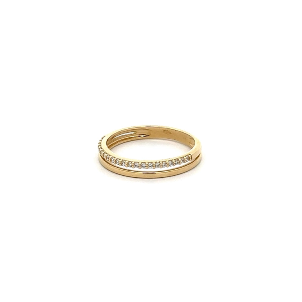 Nhẫn vàng đính đá zircon
