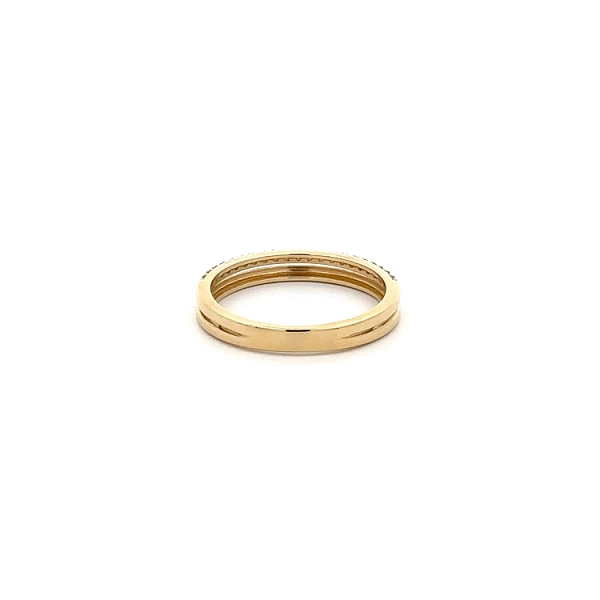 Nhẫn vàng đính đá zircon