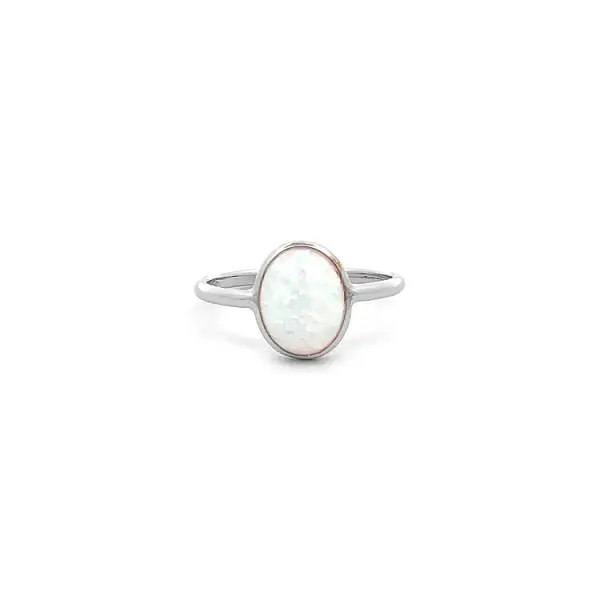 Nhẫn đính ngọc opal từ vàng trắng