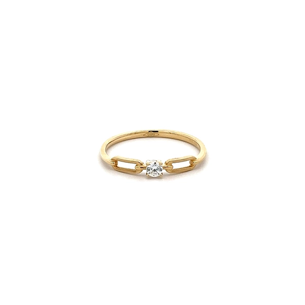Nhẫn đính hôn bằng vàng với đá zircon